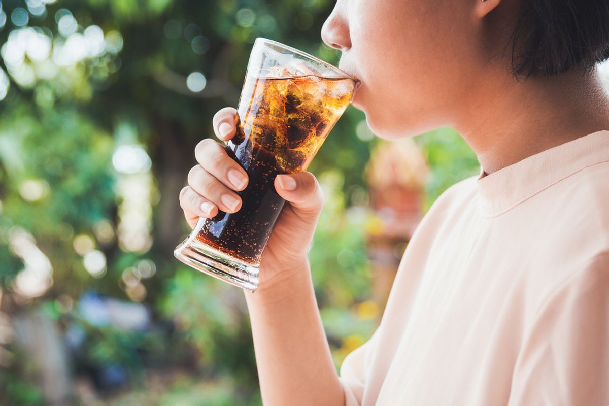Benarkah Minum Soda Dapat Mempercepat Haid yang Terlambat?. Foto: Ist