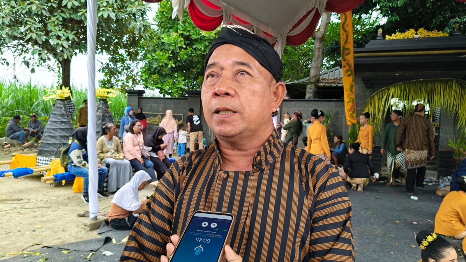Pemdes Sukorejo Kediri Gelar Tradisi Kirab Pusaka Ke Situs Calon Arang