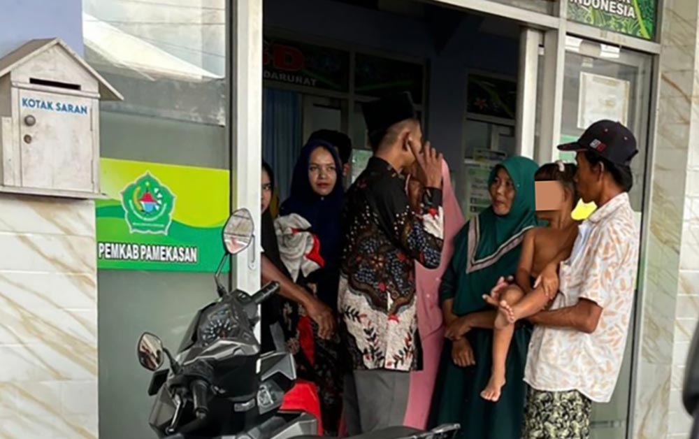 Korban saat berada di Puskesmas Palengaan.