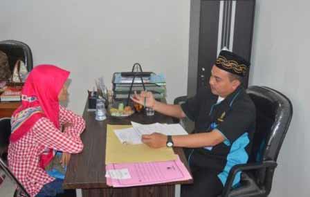 Mahasiswa penerima beasiswa Baznas ketika ikuti test baca al-Qur