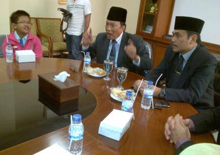 WAKIL GRESIK.
