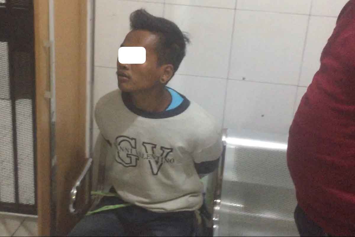 Pengamen ini, diamankan Polsek Tambaksari karena dengan kondisi mabuk dan kedapatan membawa pil koplo.
