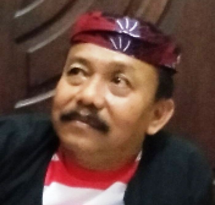 Religiusitas Gubernur Khofifah dan Kado HUT Pemprov dari Presiden soal Covid-19