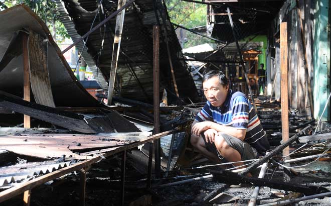 Kondisi pasar wage usai kebakaran. foto: BANGSAONLINE