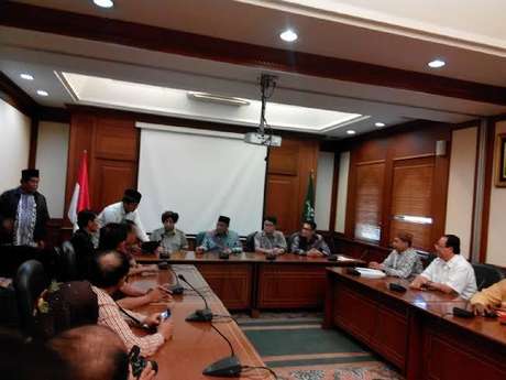 Para tokoh agama saat menyatakan sikap di PBNU Jakarta. Foto: detik.com