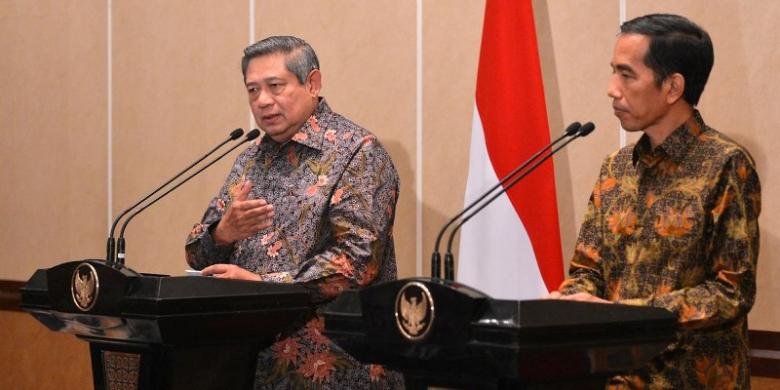 Susilo Bambang Yudhoyono dan Joko Widodo usai pertemuan empat mata di Bali. Foto: kompas