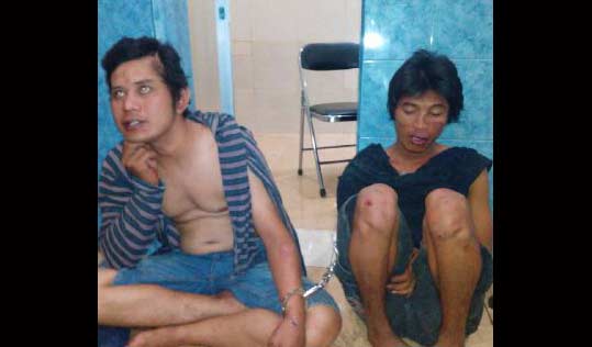Sikat Dompet Mahasiswi Stikes Jombang, Dua Jambret Babak Belur Dimassa
