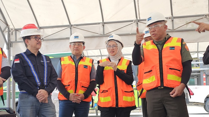 Wakil Gubernur Lemhannas RI Letjen TNI Eko Margiyono (kanan), beserta jajaran melakukan kunjungan lapangan  didampingi Presiden Direktur PTFI Tony Wenas. FOTO: Ist.