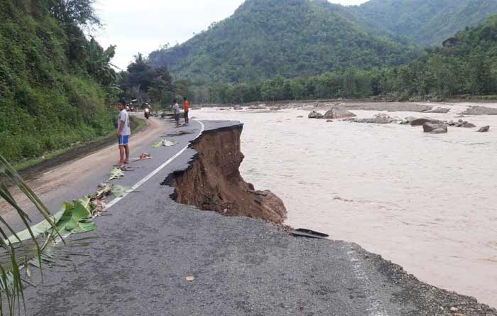 Lokasi jalan ambles di Km 260 + 200, Desa Gegeran. foto: ist