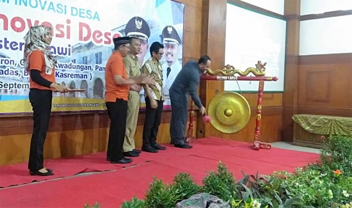 Wabup Ngawi Ony Anwar saat membuka Bursa Inovasi Desa.