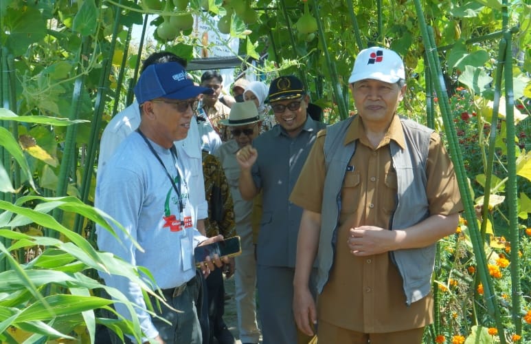 Sekda Kabupaten Kediri Mohamad Solikin (kanan) saat pembukaan acara Gertek 2025. (Ist). 