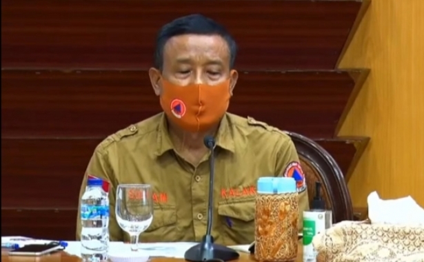  Kepala Pelaksana Badan Penanggulangan Bencana Daerah (BPBD) Jatim, Suban Wahyudiono, saat jumpa pers di Gedung Negara Grahadi Surabaya, Jumat (29/5/2020). foto: ist.