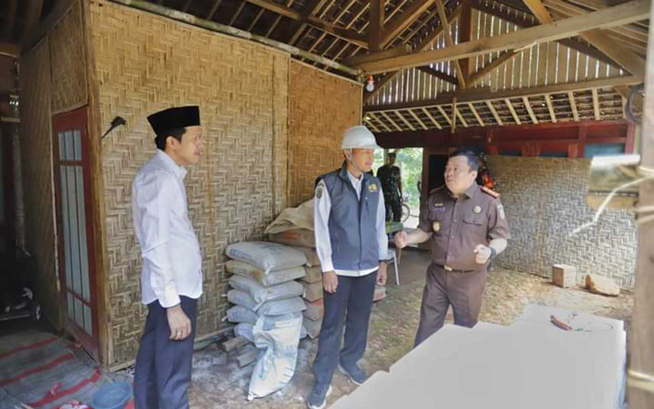 Wabup Trenggalek Pantau Kegiatan TMMD ke-120 di Kecamatan Pule