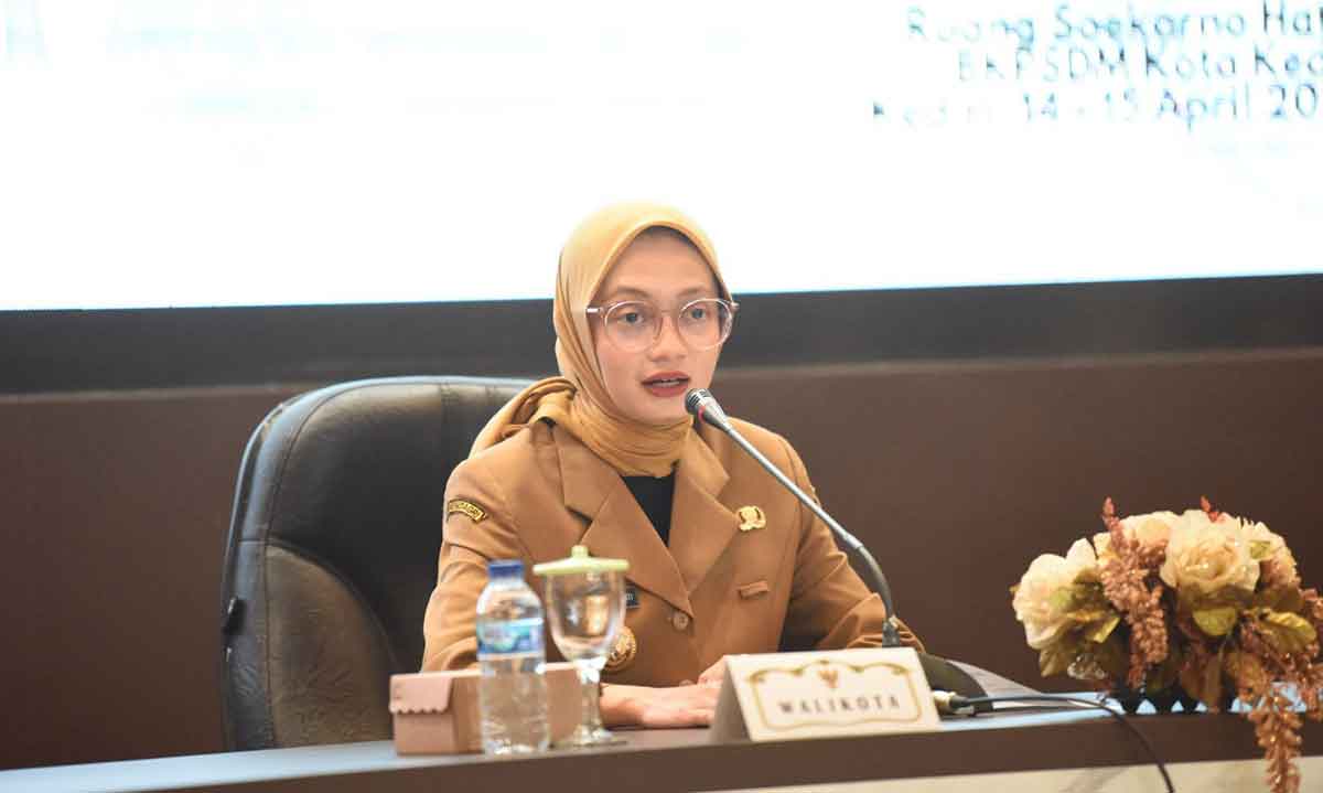 Wali Kota Kediri saat memberi arahan. Foto: Ist