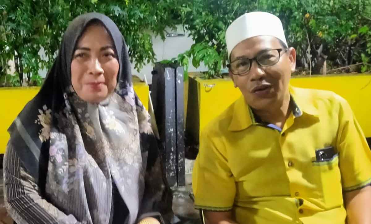 Bakal Calon Ketua DPD Golkar Gresik, Anis Ambiyo Putri dan Asroin Widiana. Foto: Ist.