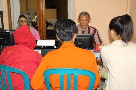 Salah satu korban pencabulan yang sedang memberikan laporan pada UPPA Polres Ngawi. 

