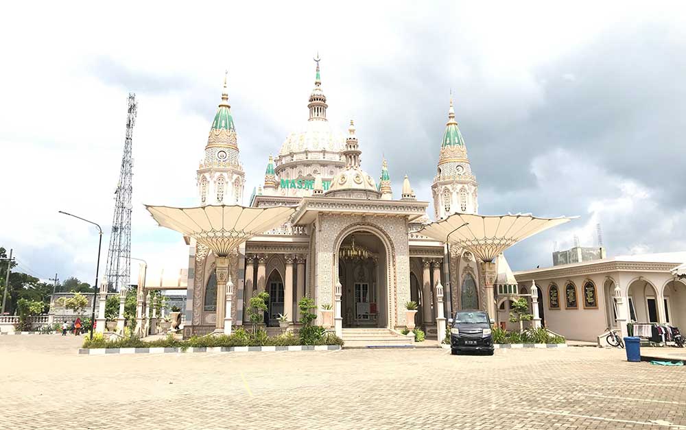 Keindahan Masjid Ridho Ilahi Wilangan: Simbol Spiritual dan Arsitektur Khas Eropa