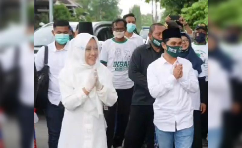 Kedatangan Paslon Ikbar saat kampanye selalu disambut antusias masyarakat.