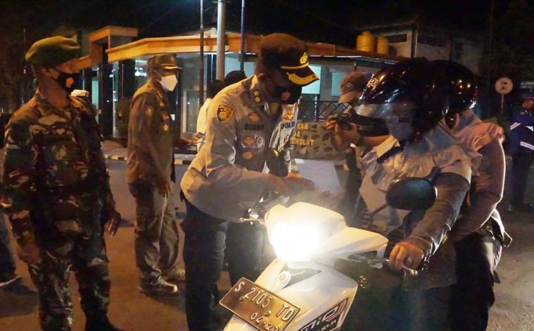Pimpin Operasi Yustisi, Kapolres Mojokerto Kota Imbau Jangan Mudik