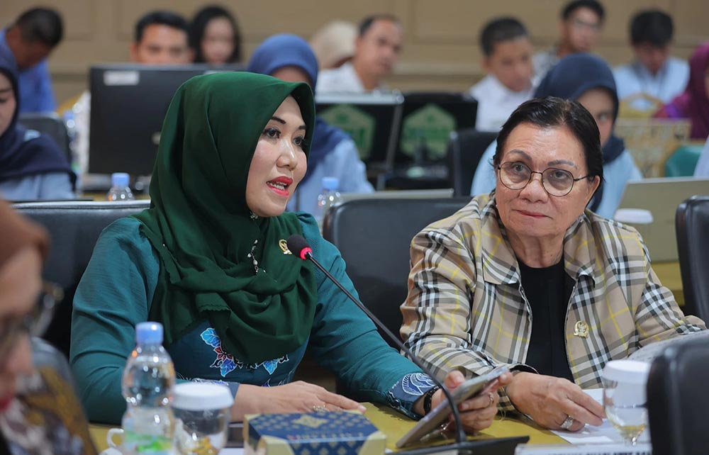 Lia Istifhama, Anggota DPD RI.
