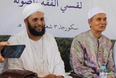 KH Afifuddin Muhajir (kanan). foto: istimewa
