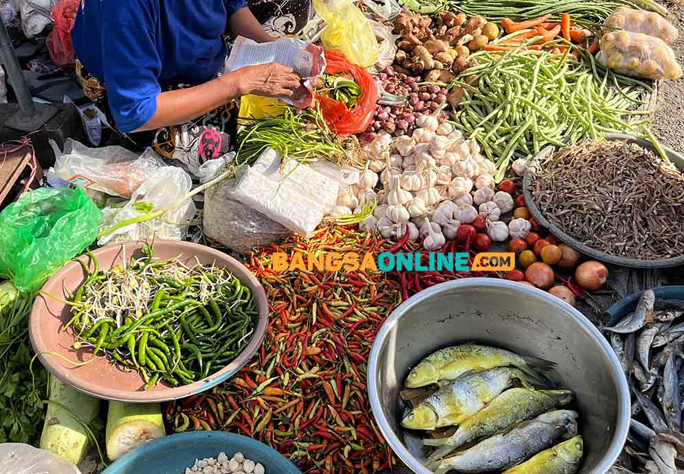 Fluktuasi Harga Sembako Kota Batu Hari Ini: Rawit dan Teri Naik, Cabai Keriting Merosot