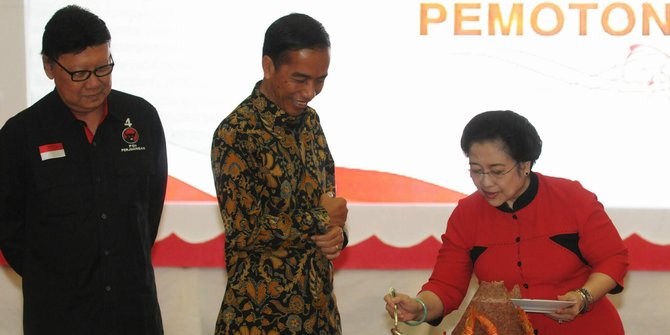 Mega saat ultah. Foto: merdeka.com