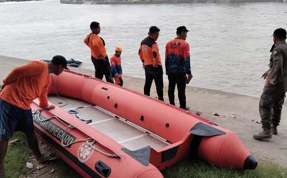 Tim SAR gabungan menghentikan pencarian Muhammad Iqbaludin Romli setelah tak mendapatkan hasil usai pencarian selama 1 minggu.