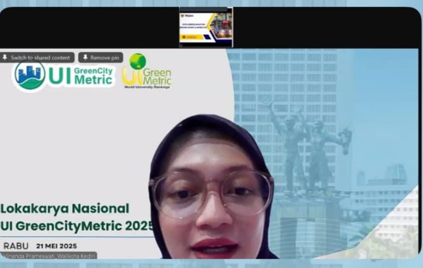 Wali Kota Kediri, Vinanda Prameswati saat mengikuti lokakarya nasional UI Green City Metric secara daring. (Ist)