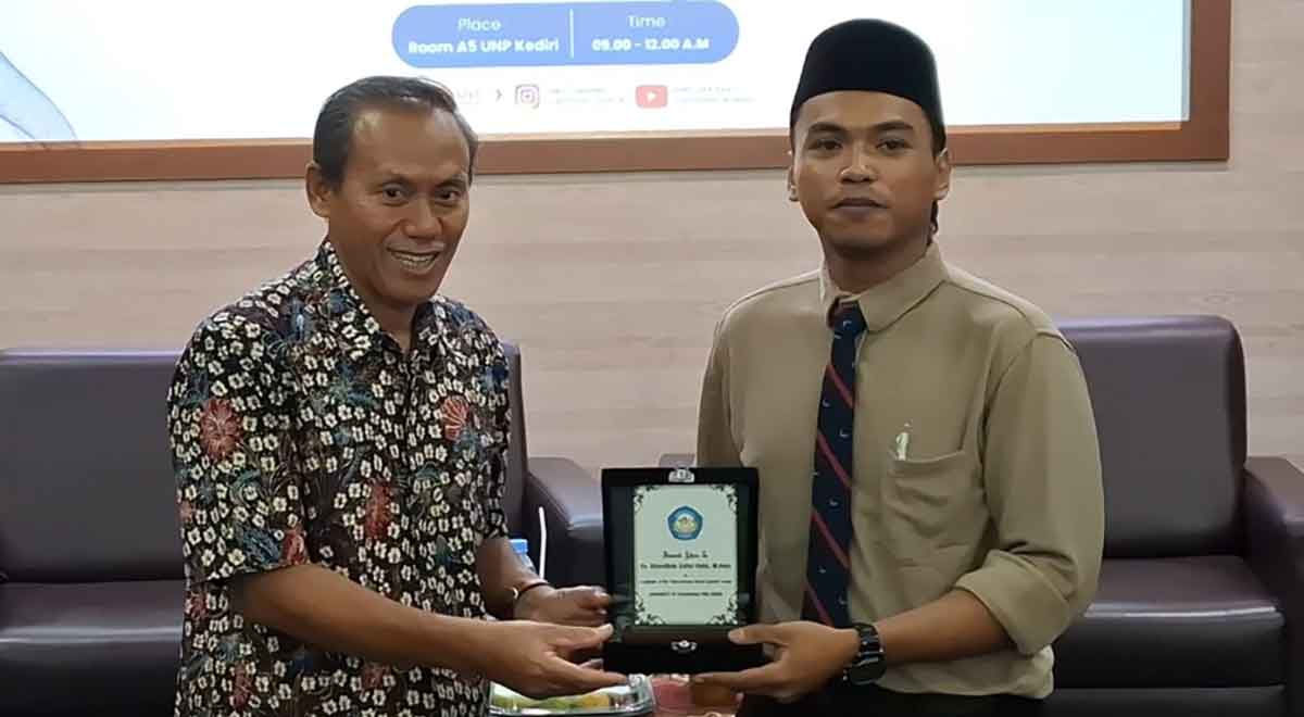 Gelar Kuliah Tamu Internasional, UNP Kediri Bahas Aksara dan Identitas Bangsa Asia Tenggara