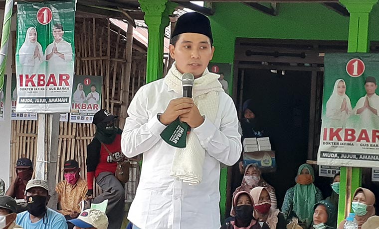 Cawabup Mojokerto, Gus Barra saat memaparkan program di Kecamatan Kemlagi.