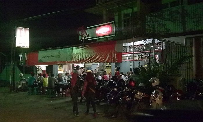 Patroli Jam Malam, Petugas Gabungan di Sidoarjo Amankan Puluhan Pengopi
