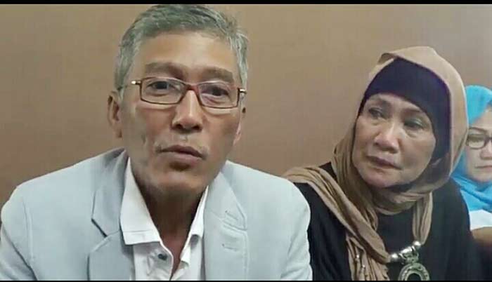Setyo Budi Hartono bersama istrinya. 