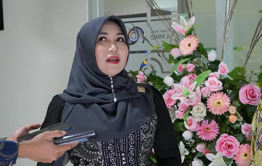 Lia Istifhama, Anggota DPD RI.