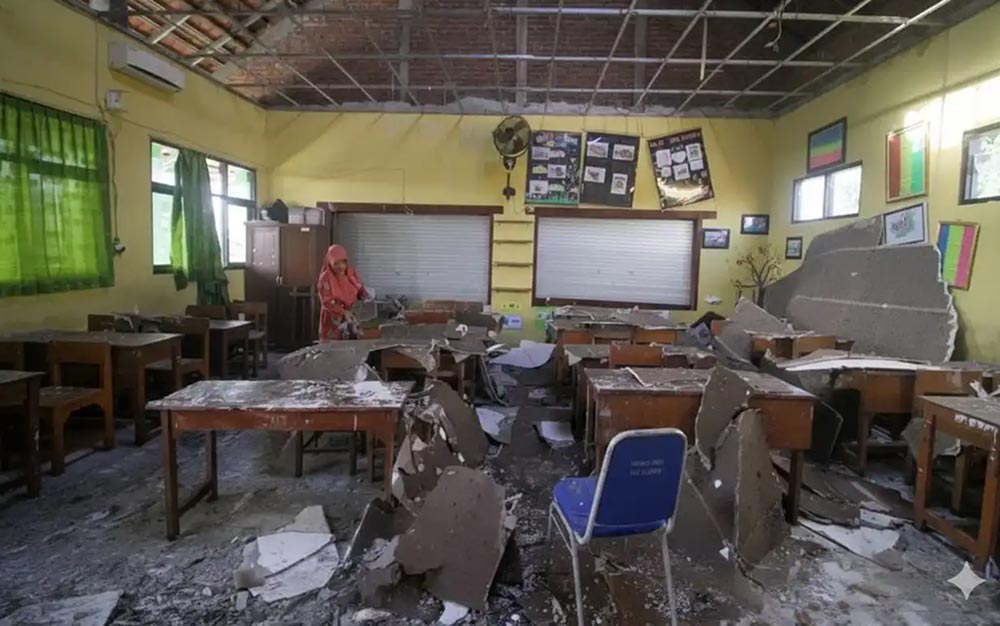 Salah satu sekolah dasar di Kabupaten Sampang yang rusak. 