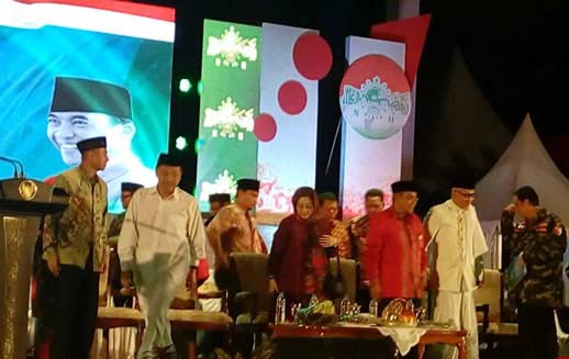 Ketua Umum DPP PDIP Megawati Soekarno Putri saat Harlah NU ke-93 di Taman Candra Wilwatikta, Sabtu (30/4) malam.