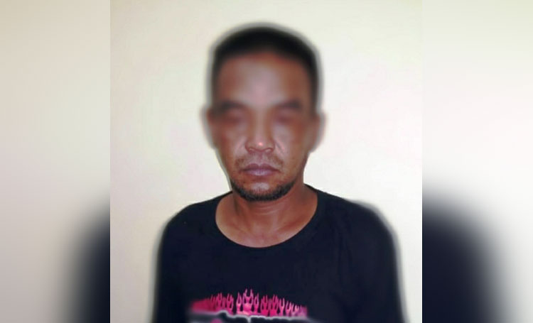 Darno, pencuri burung murai yang diamankan Polsek Sampung Ponorogo.