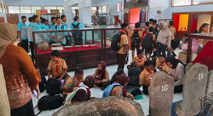 Pameran Benda Purbakala di Museum Anjuk Ladang Nganjuk Diserbu Ribuan Pelajar