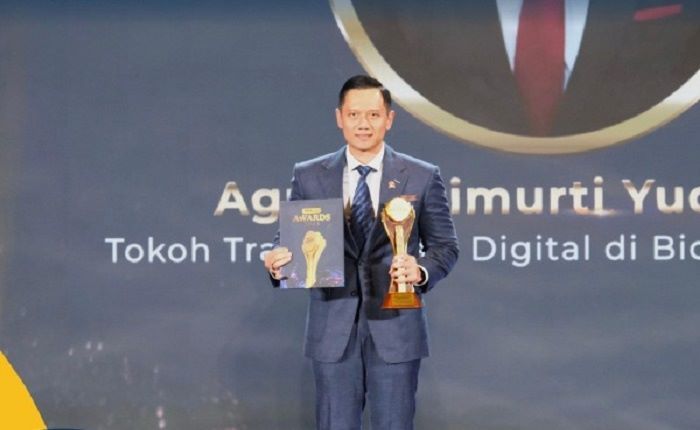 Terus Berinovasi, Menteri AHY Dinobatkan sebagai Tokoh Transformasi Digital Pertanahan