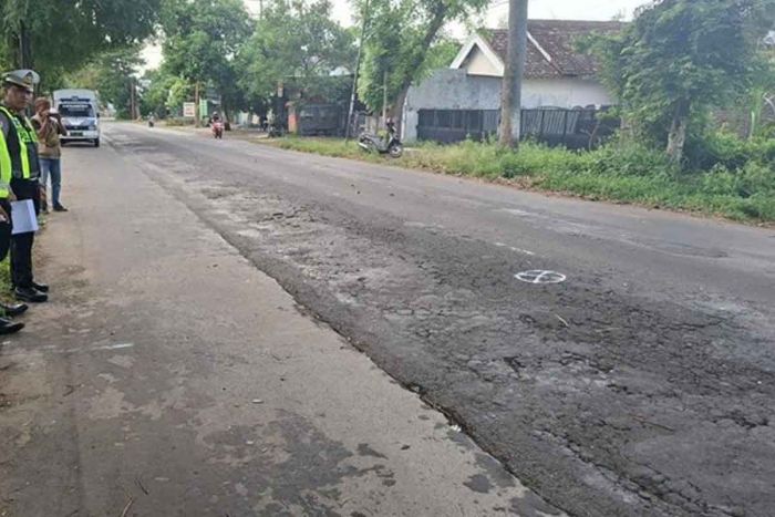 Tiga Motor di Magetan Terlibat Kecelakaan, Dua Pengendara Tewas Tiga Motor di Magetan Terlibat Kecelakaan, Dua Pengendara Tewas