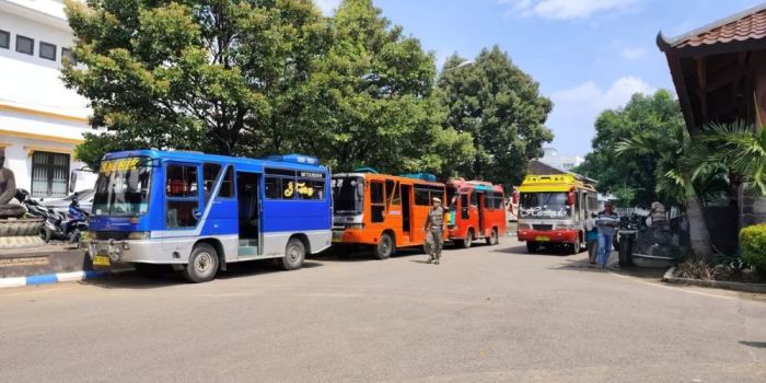 Pendapatan Anjlok, Sopir Bus Mini Ponorogo Protes Trayek Surabay-Badegan, Dishub Fasilitasi Hal ini