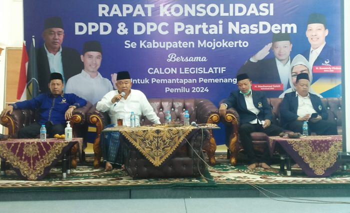 Gelar Konsolidasi Bersama DPC di PP Amanatul Ummah, Nasdem Mojokerto Target 10 Kursi di Pemilu 2024