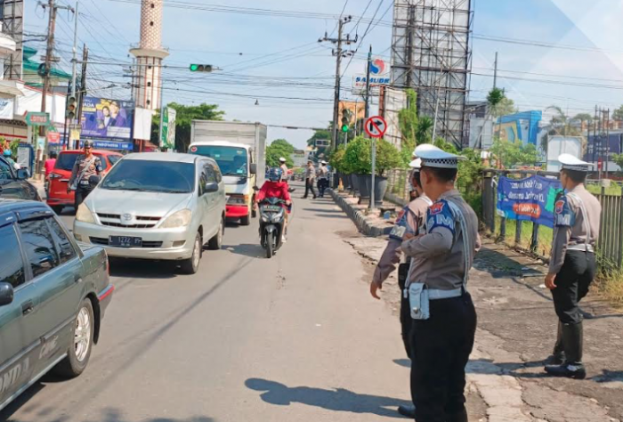 Polres Kediri Kota Kerahkan 92 Personel Antisipasi Kepadatan Lalin di Libur Panjang Imlek