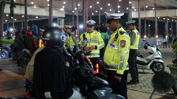 Satlantas Polres Tuban Tindak 10.114 Pelanggar Lalu Lintas di Operasi Patuh Semeru 2025 Satlantas Polres Tuban Tindak 10.114 Pelanggar Lalu Lintas di Operasi Patuh Semeru 2025