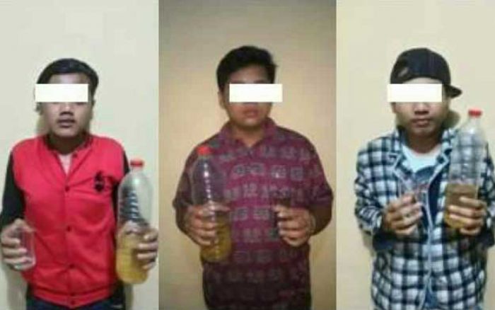 7 Remaja Digelandang ke Polsek Wonocolo Surabaya Saat Pesta Miras di Jalan Frontage Jemursari
