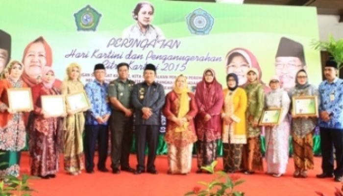 Pemkab Sidoarjo Peringati Hari Kartini, 5 Wanita Inspiratif Dianugerahi Citra Kartini 2015
