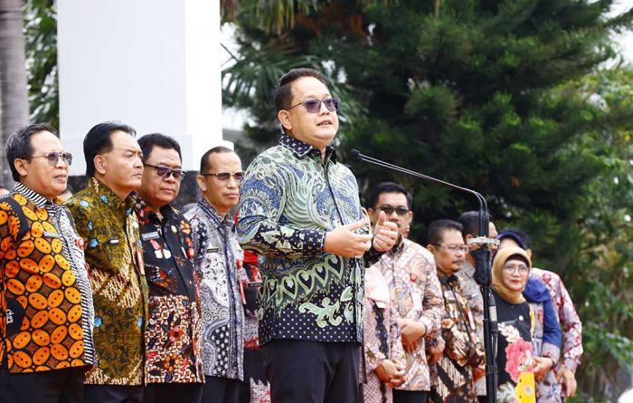 Pimpin Apel Pagi Awal Tahun 2025, Pj. Gubernur Jatim Dorong ASN Tingkatkan Kinerja