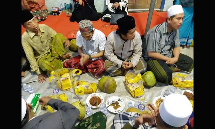 Dari Gang ke Gang, Gus Ipul Datangi Warga Ikuti Haul