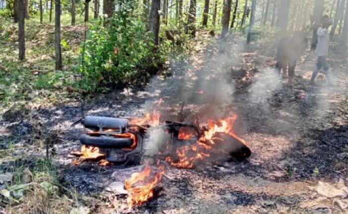Motor Vario yang Dikendarai Remaja di Bojonegoro Terbakar Usai Laka Tunggal