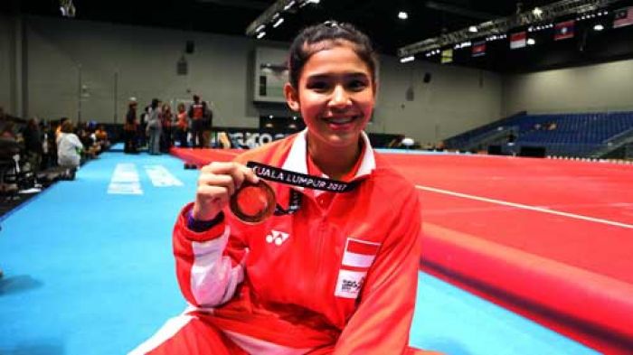 ​Atlet Gimnastik asal Unesa Lambungkan Nama Indonesia